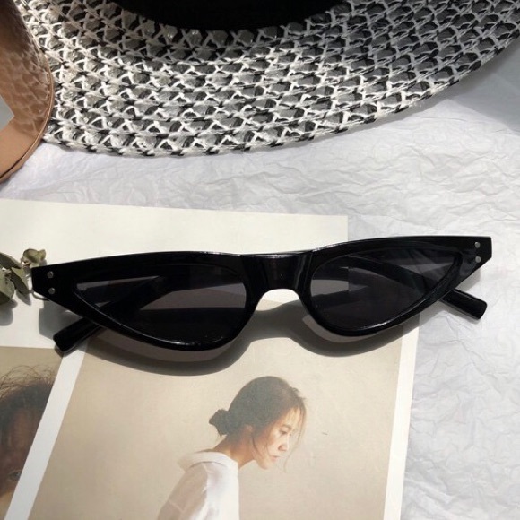 Accessories - Last Slim Retro Cat Eye Black Sunglasses